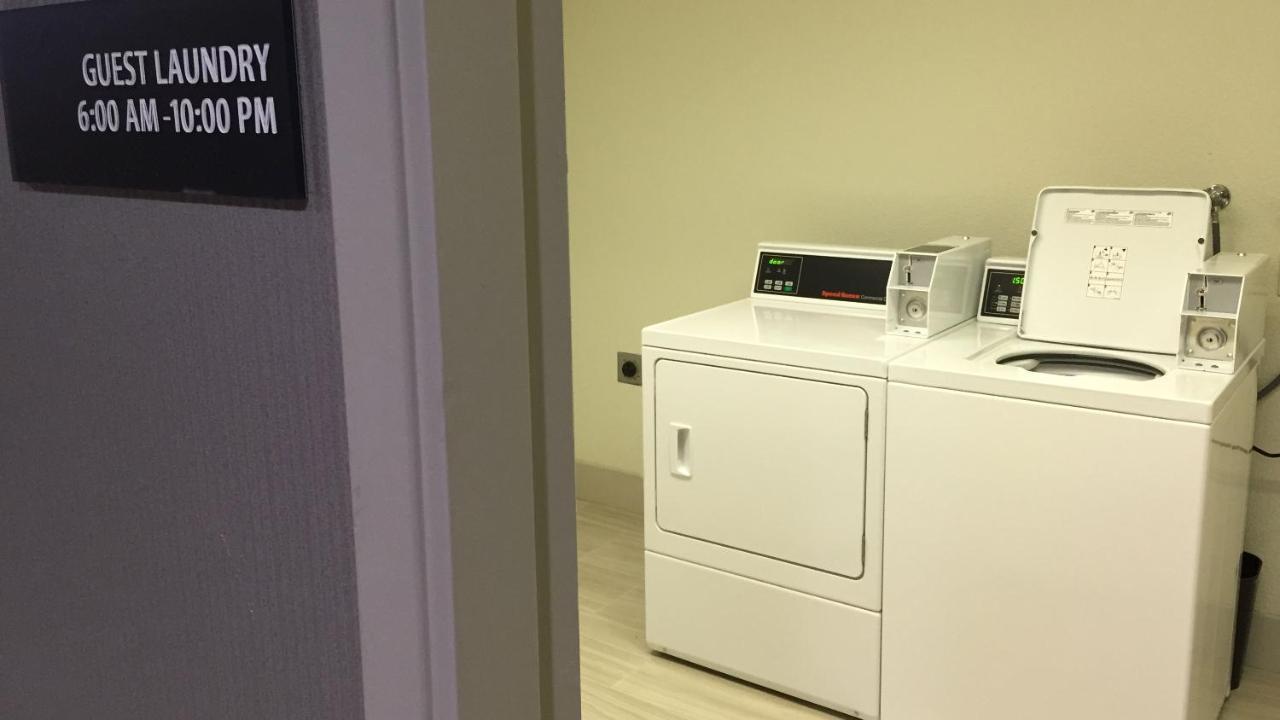 Comfort Inn & Suites Tigard Near Washington Square Экстерьер фото
