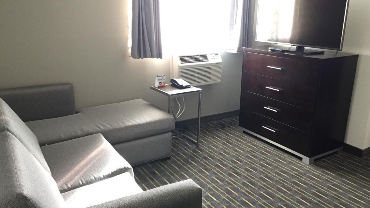 Comfort Inn & Suites Tigard Near Washington Square Экстерьер фото