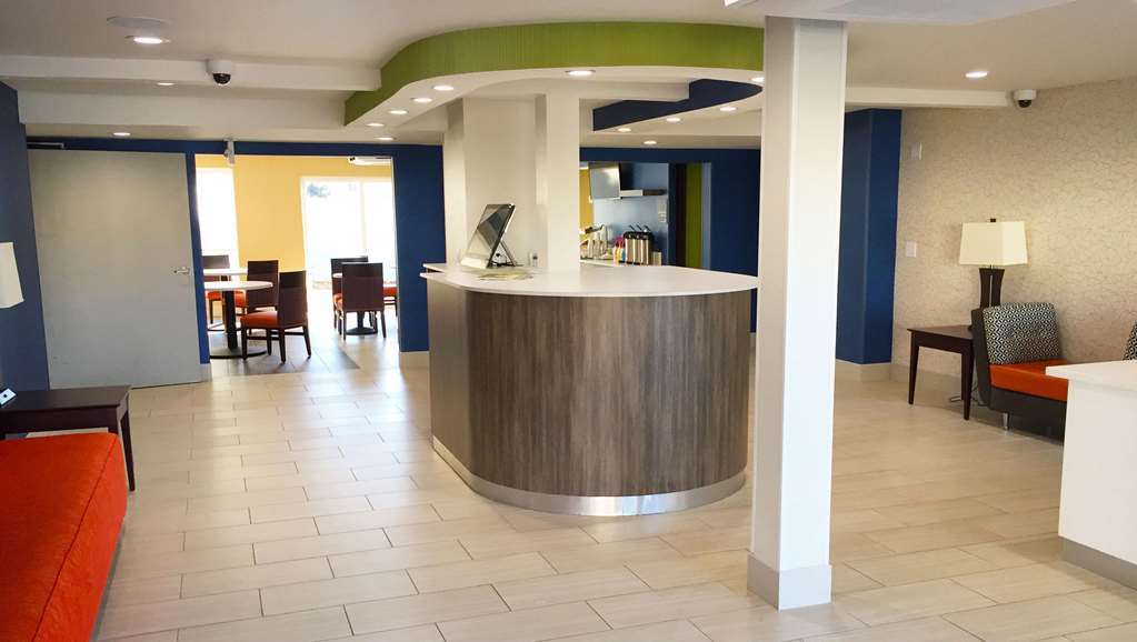 Comfort Inn & Suites Tigard Near Washington Square Интерьер фото