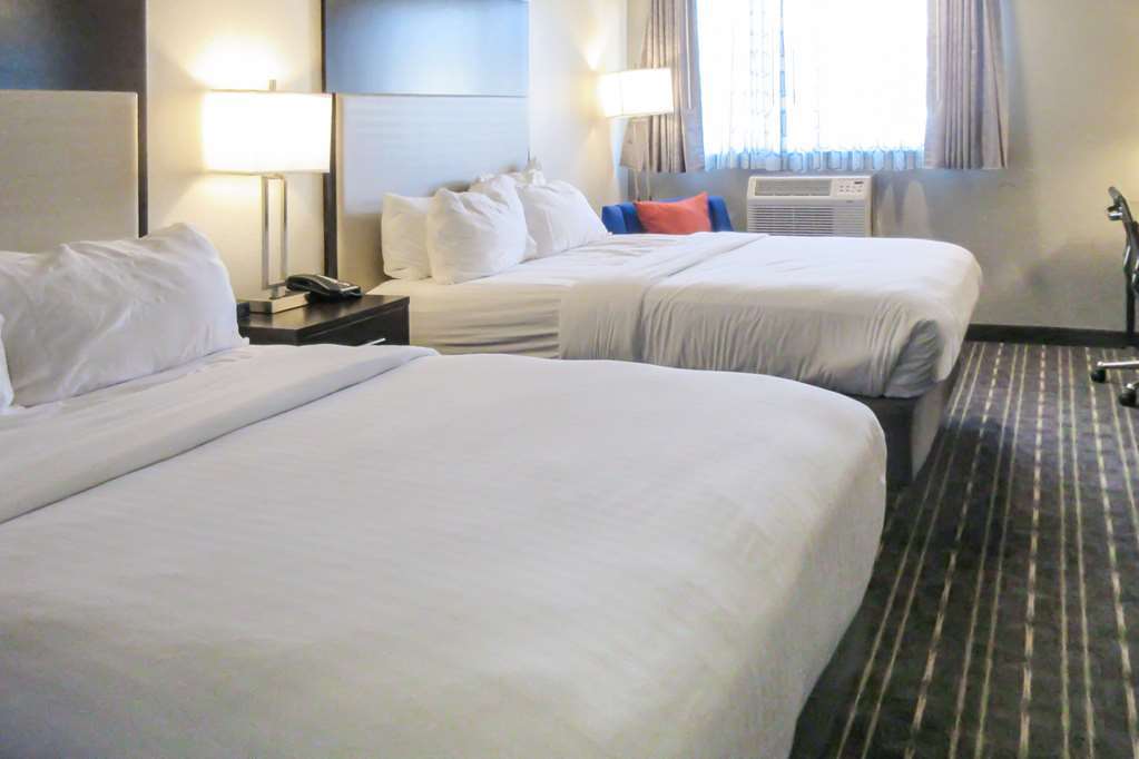 Comfort Inn & Suites Tigard Near Washington Square Номер фото