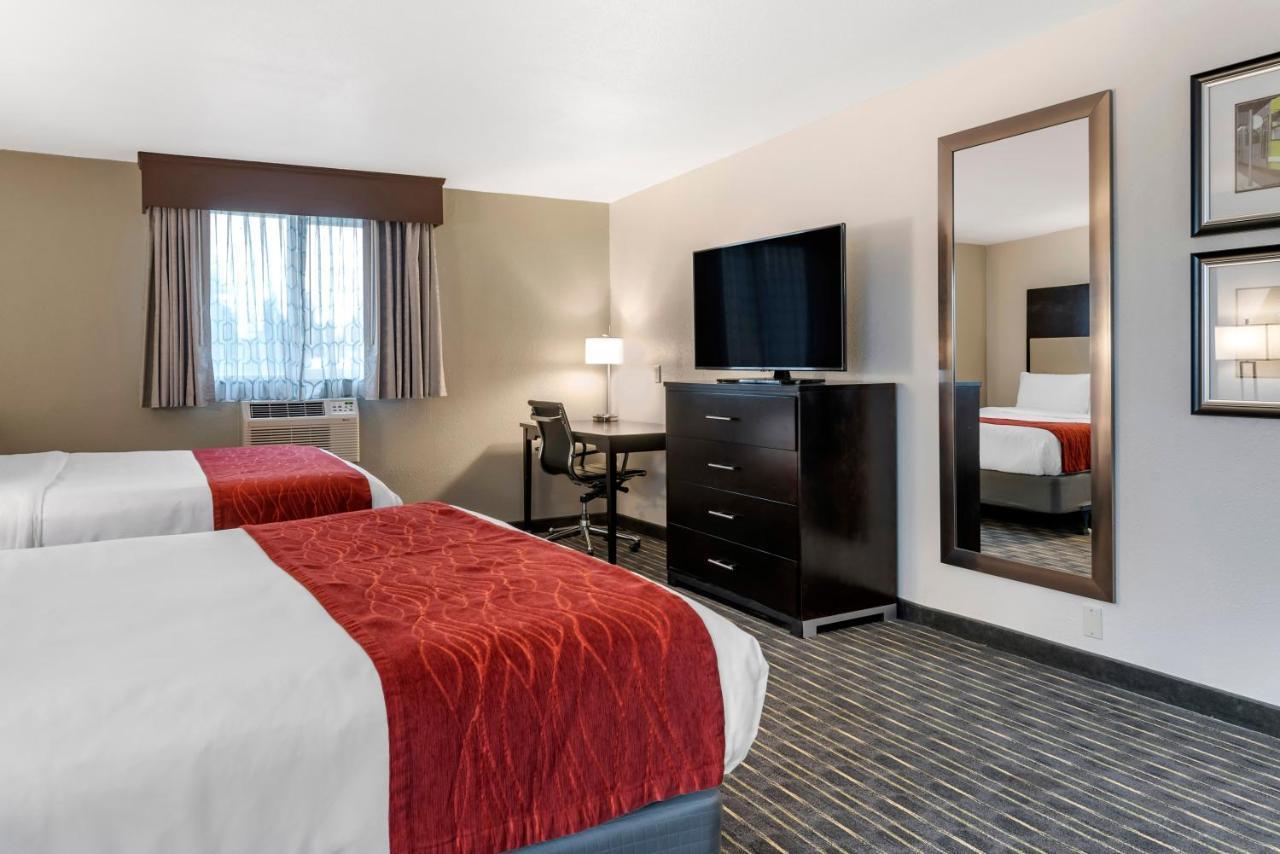 Comfort Inn & Suites Tigard Near Washington Square Экстерьер фото
