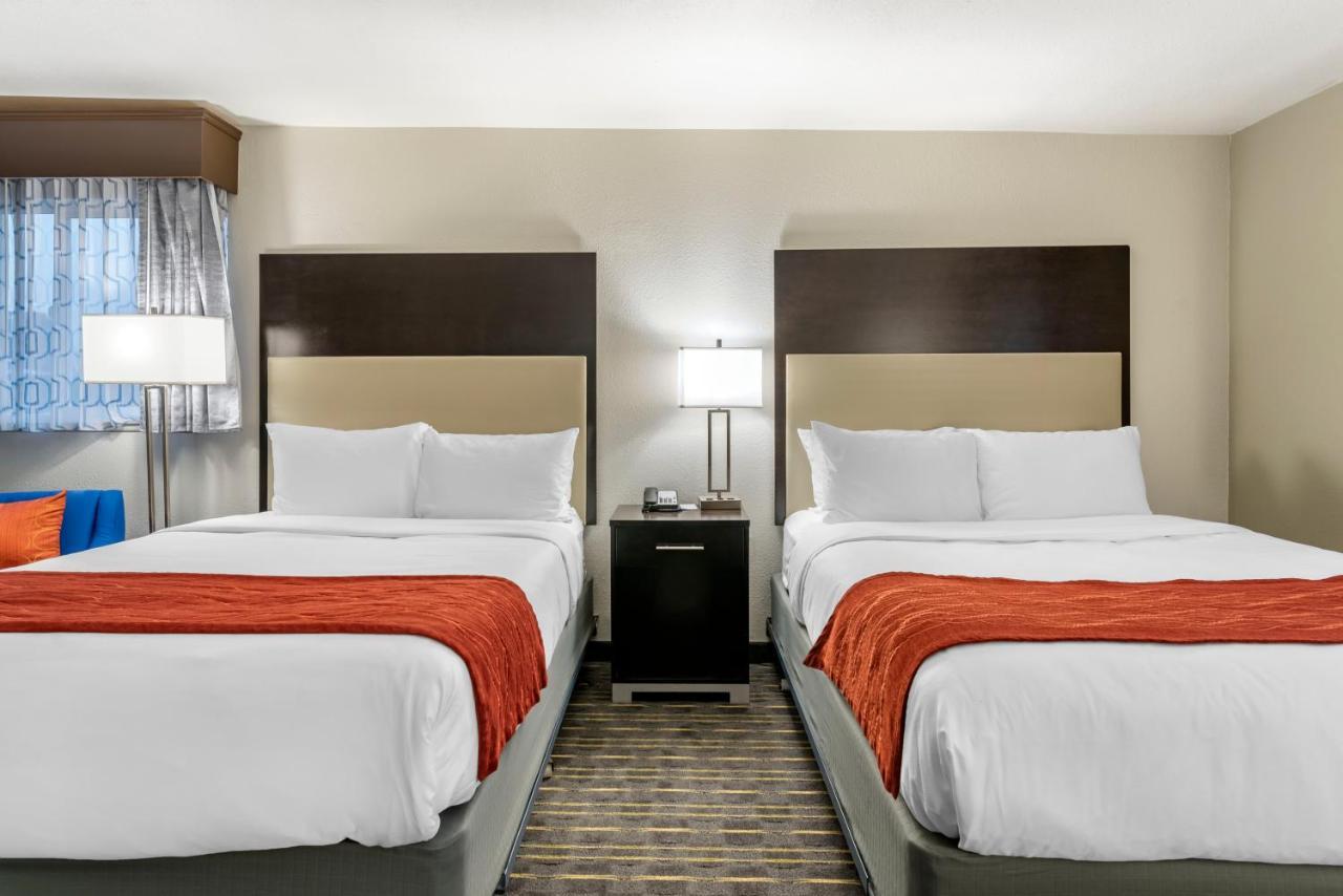 Comfort Inn & Suites Tigard Near Washington Square Экстерьер фото
