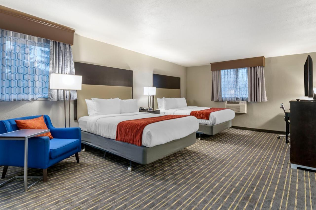 Comfort Inn & Suites Tigard Near Washington Square Экстерьер фото